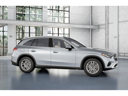 Used 2026 Mercedes-Benz GLC 300 image 13