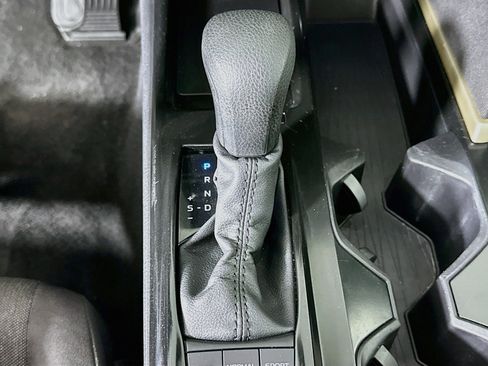 Used 2025 Toyota Camry LE FWD image 24
