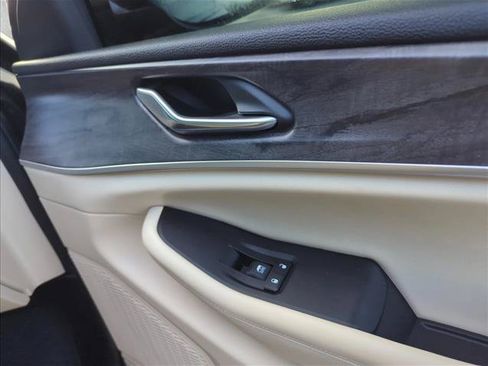Used 2024 Jeep Grand Cherokee Limited RWD image 29