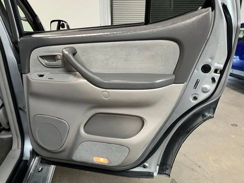 Used 2005 Toyota Sequoia SR5 RWD image 14