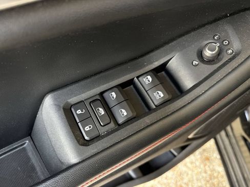Used 2022 Jeep Grand Cherokee Trailhawk AWD/4WD image 23