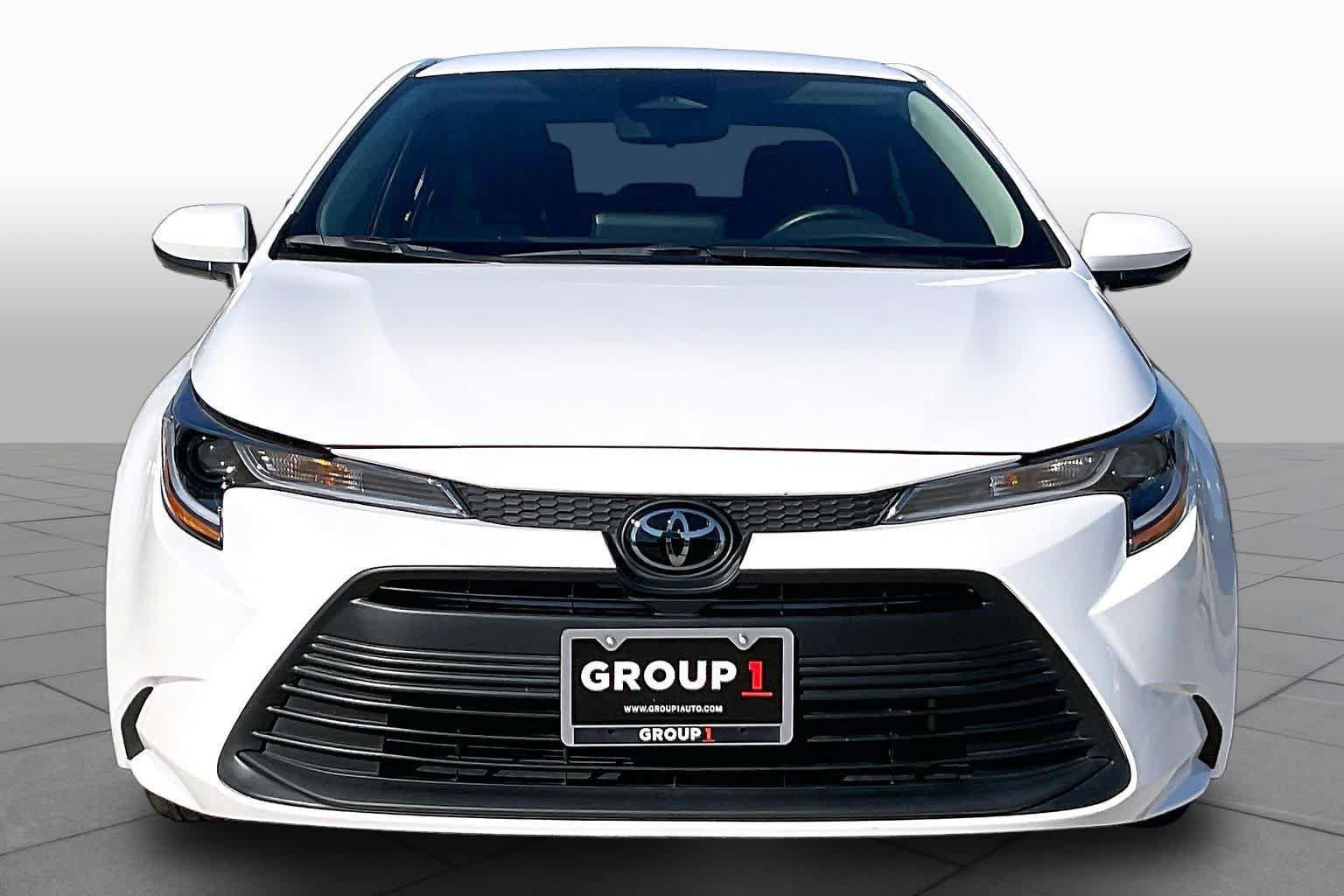 Used 2024 Toyota Corolla LE FWD image 4