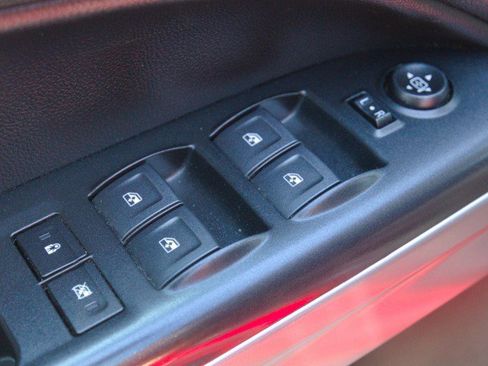 Used 2019 Chevrolet Colorado ZR2 w/ ZR2 Dusk Special Edition image 14