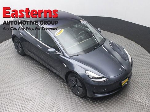 Used 2018 Tesla Model 3 Long Range image 3