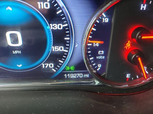 Used 2018 GMC Acadia Denali w/ Technology Package image 16