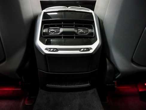 Used 2023 BMW 760i xDrive 760i xDrive w/ Executive Package image 13