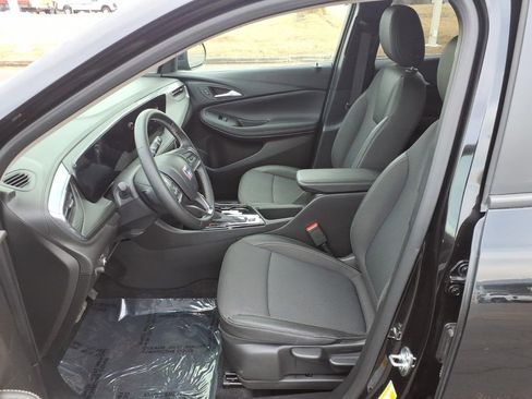 Certified 2025 Buick Encore GX Preferred image 27