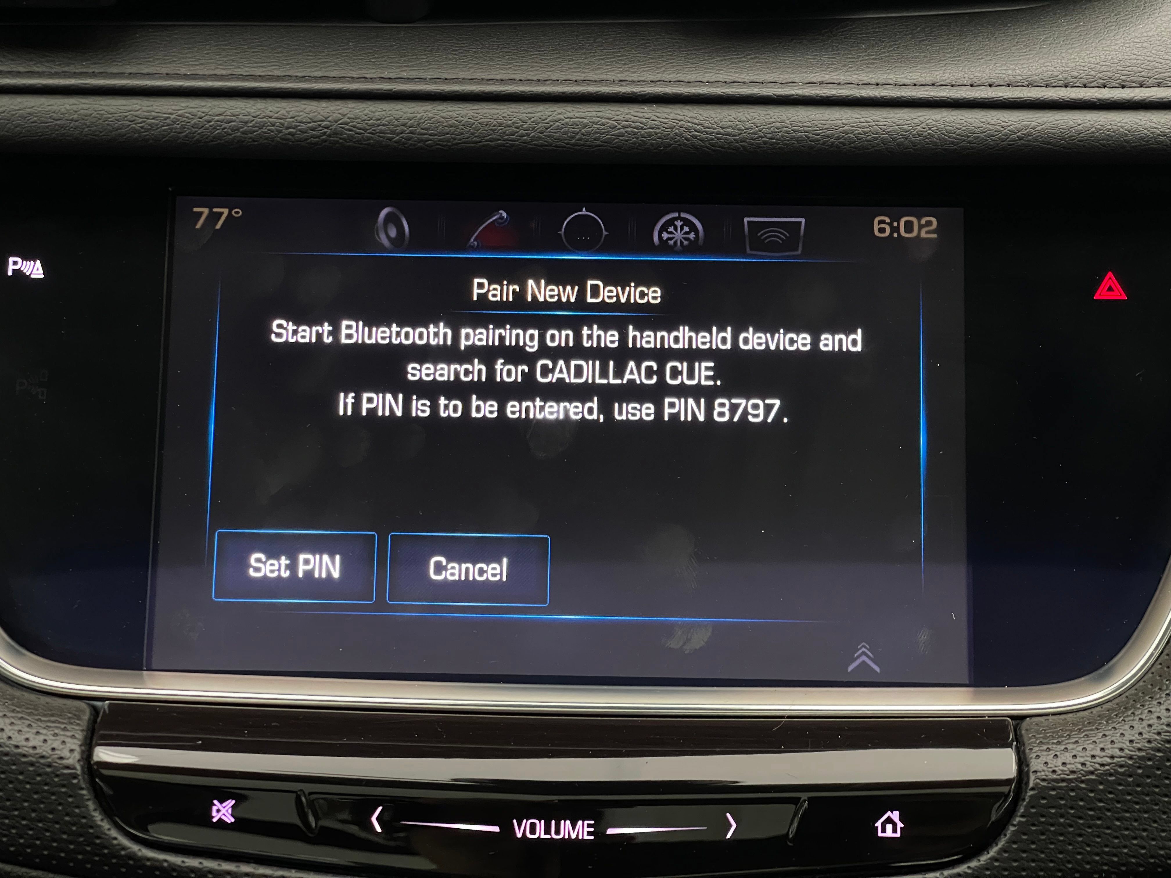 Used 2017 Cadillac XT5 Luxury w/ Driver Awareness Package AWD/4WD image 25