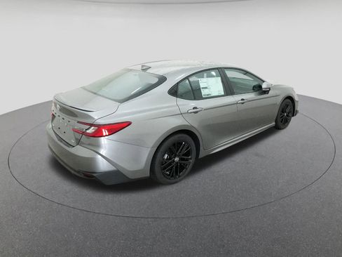 New 2026 Toyota Camry SE image 9