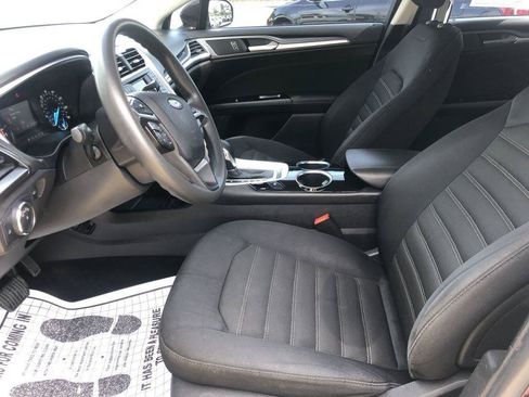 Used 2013 Ford Fusion SE FWD image 11
