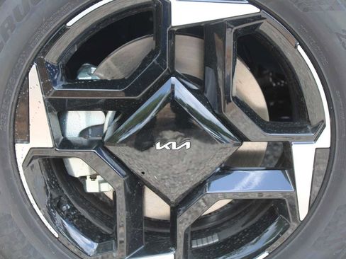 New 2026 Kia Sportage EX image 18