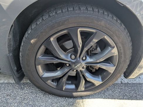 Used 2020 Chrysler Pacifica Touring w/ S Appearance Package FWD image 17