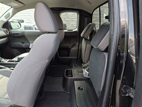 Used 2023 Toyota Tacoma SR AWD/4WD image 10