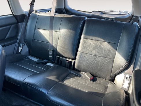 Used 2000 Subaru Outback Limited image 13