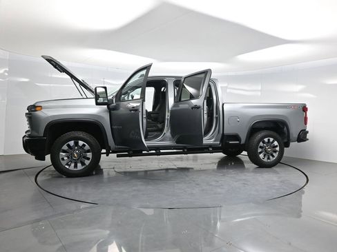 Used 2025 Chevrolet Silverado 2500 Custom w/ Custom Convenience Package AWD/4WD image 51