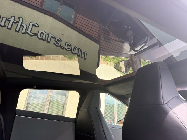 Used 2026 Tesla Cybertruck AWD Crew Cab image 16