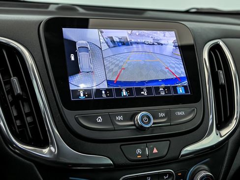 Used 2022 Chevrolet Equinox LT AWD/4WD image 21