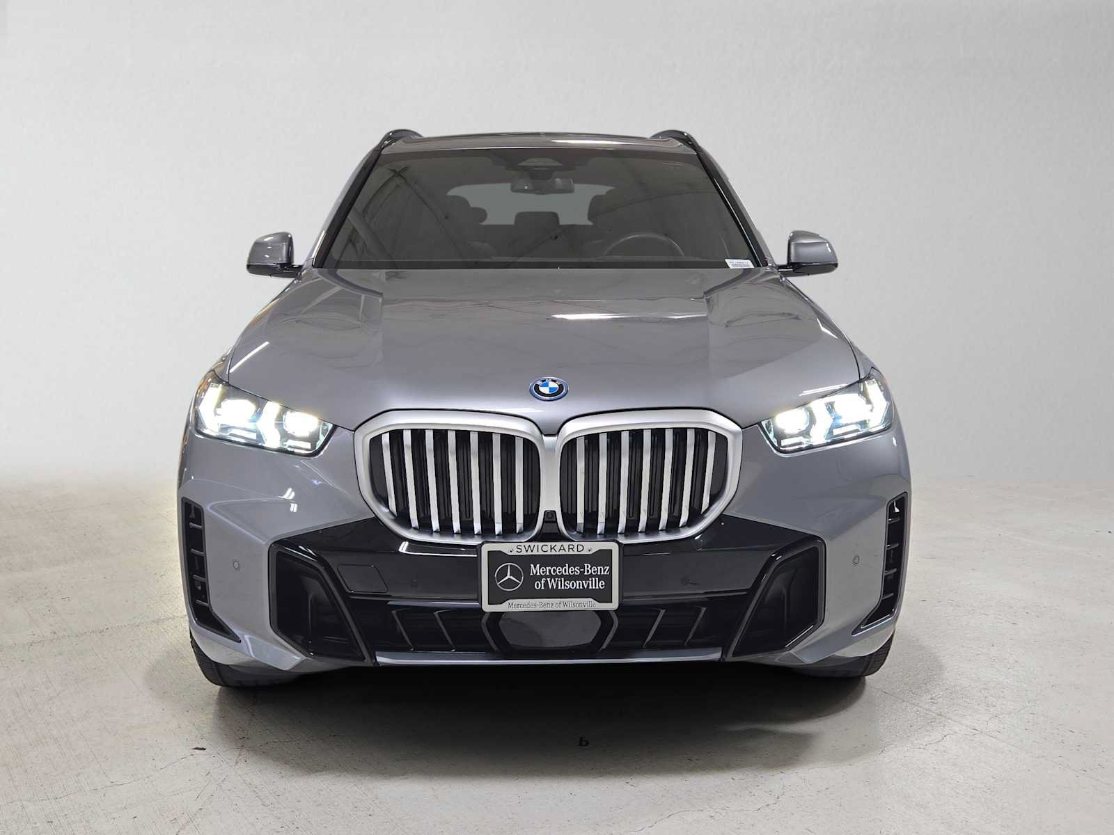 Used 2025 BMW X5 xDrive50e w/ M Sport Package AWD/4WD image 8