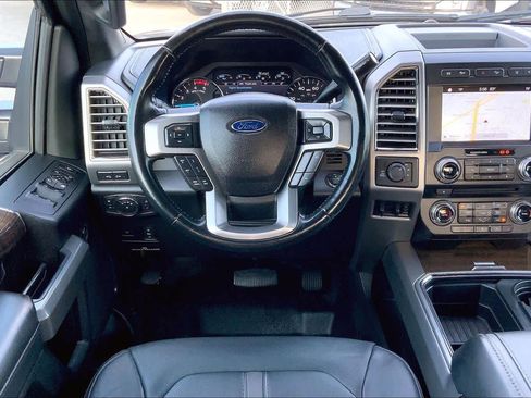 Used 2017 Ford F250 Platinum w/ Platinum Ultimate Package image 5