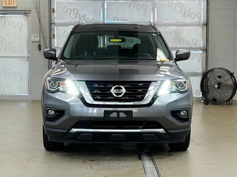 Used 2019 Nissan Pathfinder SV FWD image 2