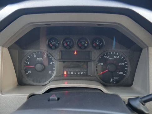 Used 2008 Ford F550 2WD Regular Cab Super Duty image 16