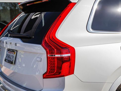 Used 2024 Volvo XC90 T8 Plus w/ Protection Package Premier image 9