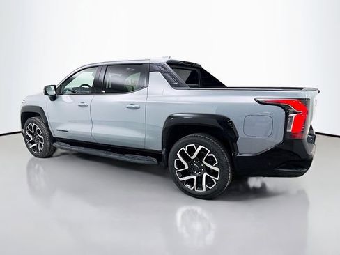 New 2025 Chevrolet Silverado EV RST image 7