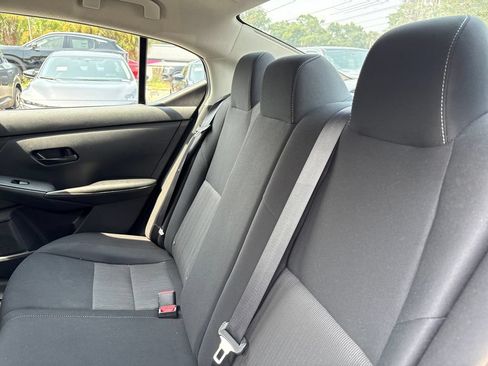 Used 2024 Nissan Sentra SV FWD image 18