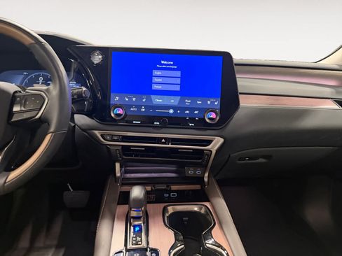 Used 2025 Lexus RX 350 AWD w/ Convenience Package image 12