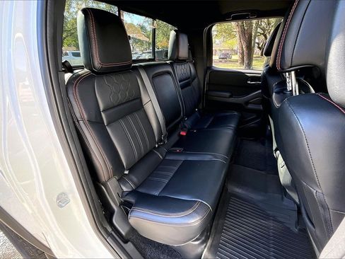 Used 2023 Nissan Frontier PRO-4X w/ Pro-4X Premium Package image 22