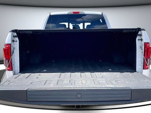 Used 2017 Ford F150 Lariat w/ Equipment Group 501A Mid AWD/4WD image 7