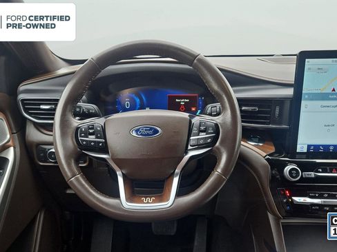 Certified 2022 Ford Explorer King Ranch w/ Class IV Trailer Tow Package AWD/4WD image 19