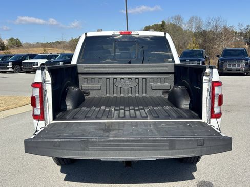 Used 2022 Ford F150 Lariat w/ Equipment Group 501A Mid image 12