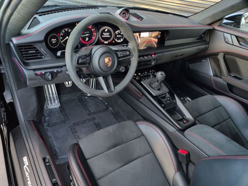 Certified 2023 Porsche 911 Carrera GTS image 4