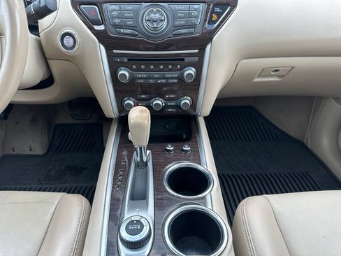 Used 2014 Nissan Pathfinder Platinum w/ Platinum Premium Package AWD/4WD image 39