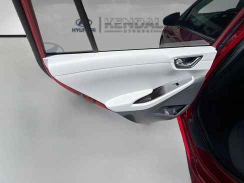 Used 2020 Hyundai Ioniq SEL FWD image 22