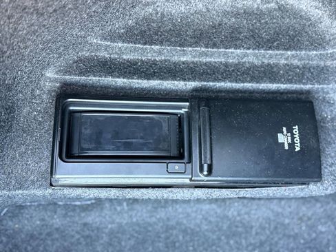 Used 1996 Toyota Avalon XLS image 40