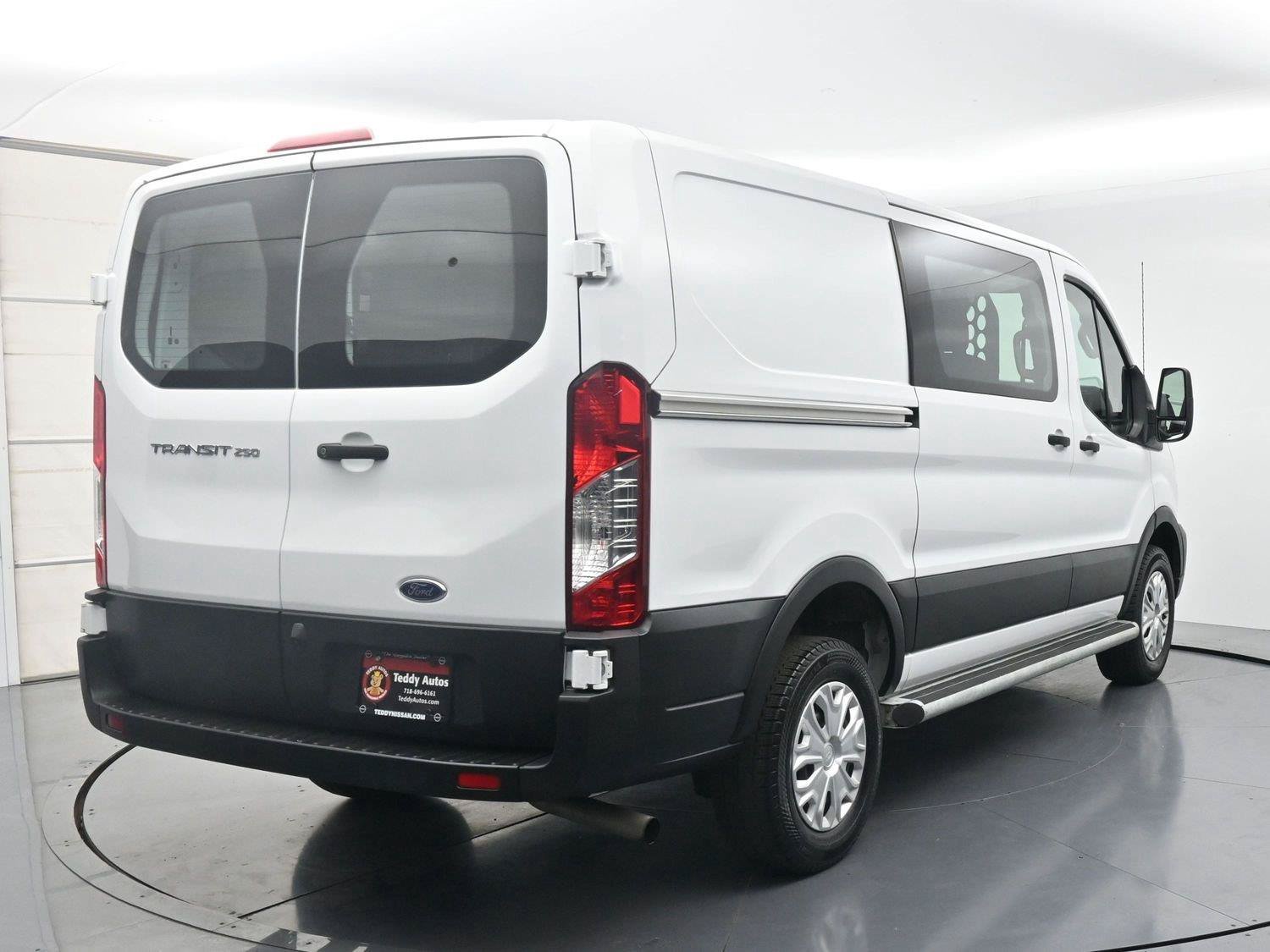 Used 2025 Ford Transit 250 Low Roof w/ Exterior Upgrade Package RWD image 25