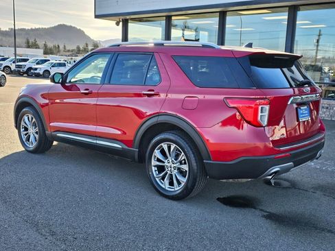 Certified 2023 Ford Explorer Limited image 8