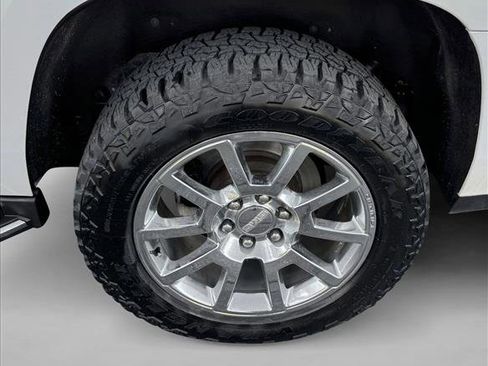 Used 2019 GMC Yukon Denali image 9
