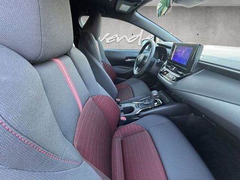 Used 2026 Toyota Corolla SE FWD image 30