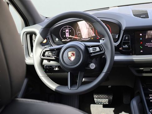 New 2026 Porsche Cayenne AWD/4WD image 20
