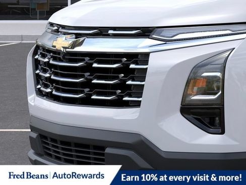 New 2026 Chevrolet Equinox LT w/ Convenience Package II AWD/4WD image 17