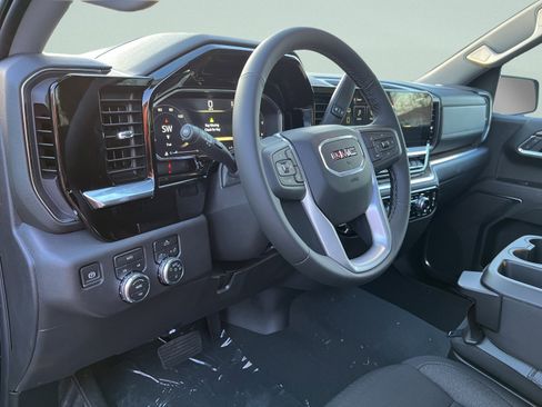 New 2026 GMC Sierra 1500 Elevation image 13
