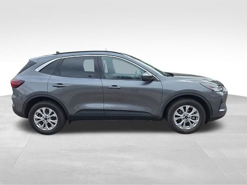 Used 2023 Ford Escape Active w/ Tech Pack #2 image 4