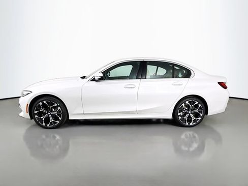 Used 2026 BMW 330i xDrive Sedan w/ Premium Package AWD/4WD image 4