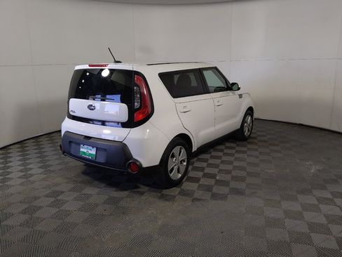 Used 2016 Kia Soul FWD image 7
