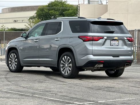 Used 2023 Chevrolet Traverse Premier AWD/4WD image 5