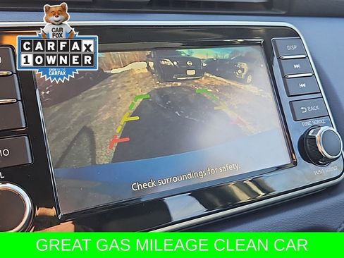 Used 2023 Nissan Versa SV image 8