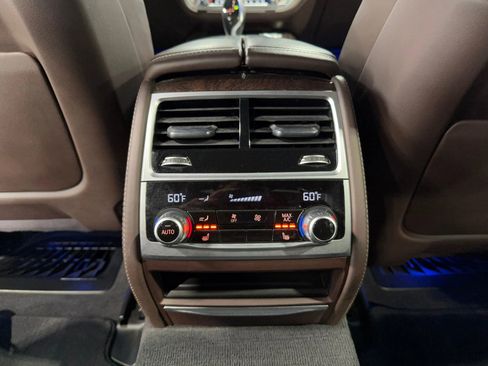 Used 2022 BMW 750i xDrive w/ M Sport Package image 20